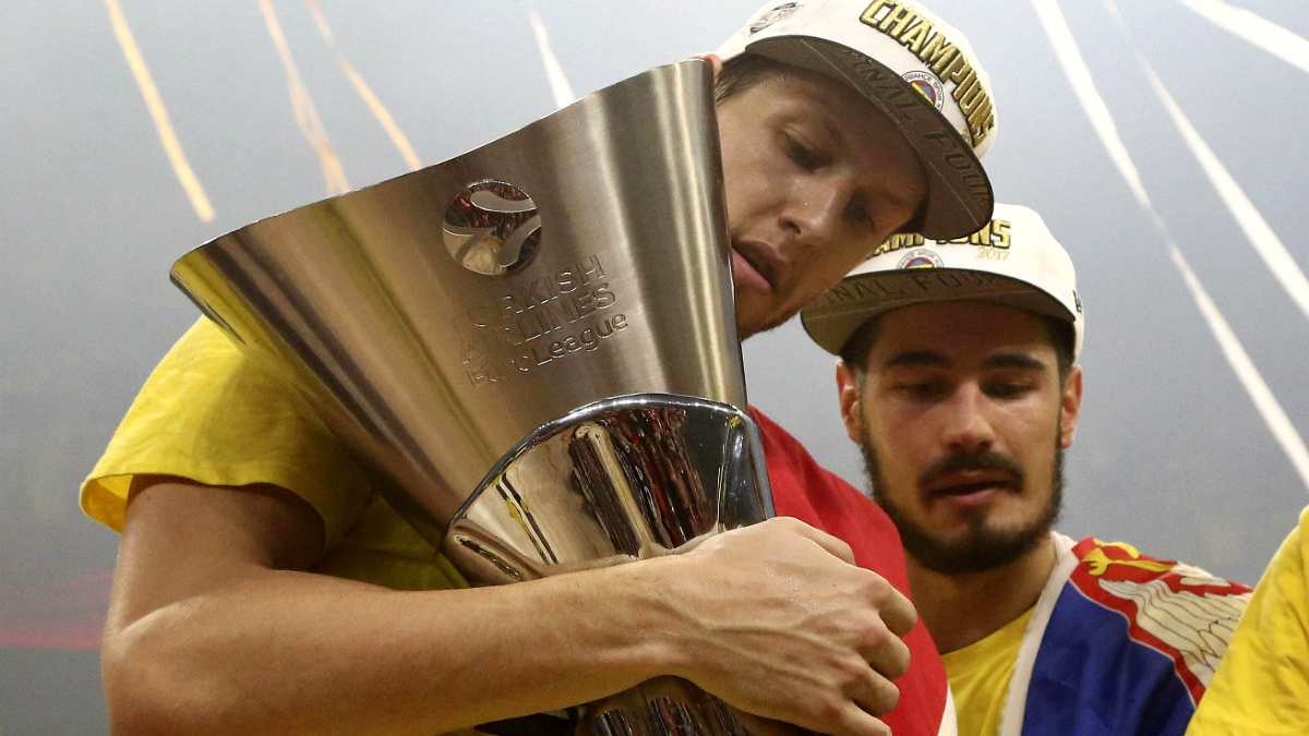 Έβγαλε βόλτα το... ευρωπαϊκό ο Βέσελι! (pic)