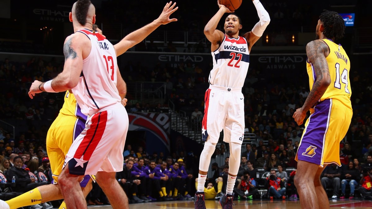 Ουίζαρντς - Λέικερς 111-95 (vid)