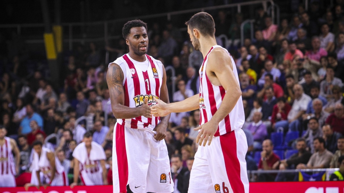 Μέσα ο Παπαπέτρου, έξω ο ΜακΛιν