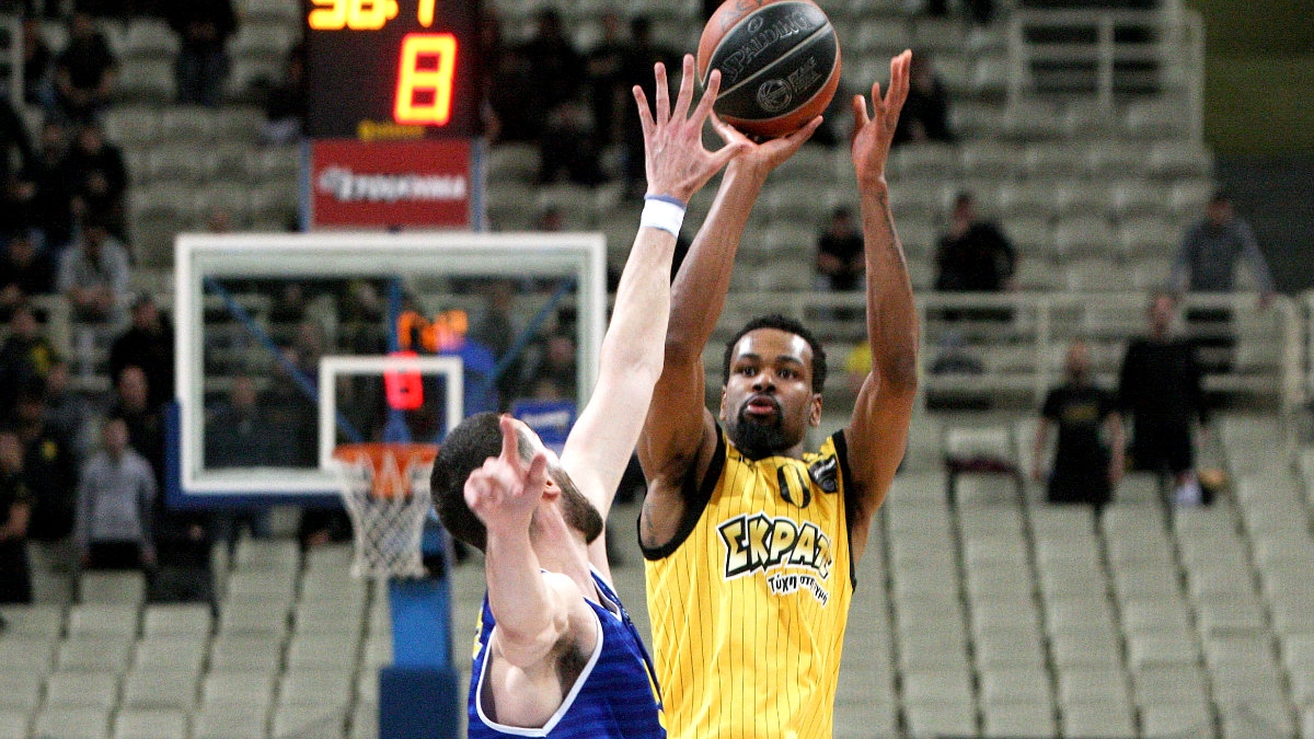 Πάντερ: «Ξέρω να σκοράρω και το κάνω καλά»!