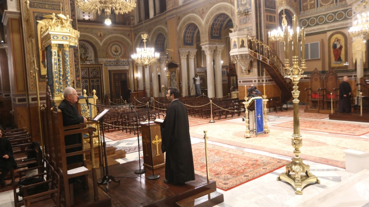 Ιερός Σύνδεσμος Κληρικών: «Γιατί να επιτρέπεται κόσμος στα σούπερ μάρκετ και όχι στις εκκλησίες»