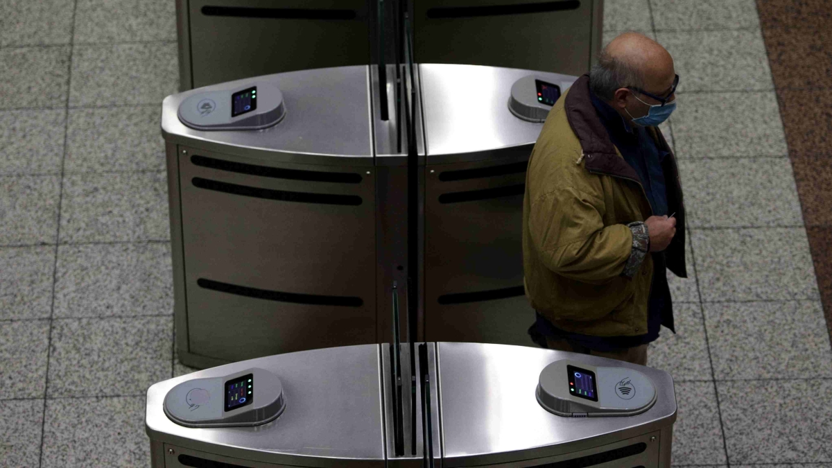 Άρση περιορισμών: Όλα όσα πρέπει να ξέρετε για τη χρήση των ΜΜΜ