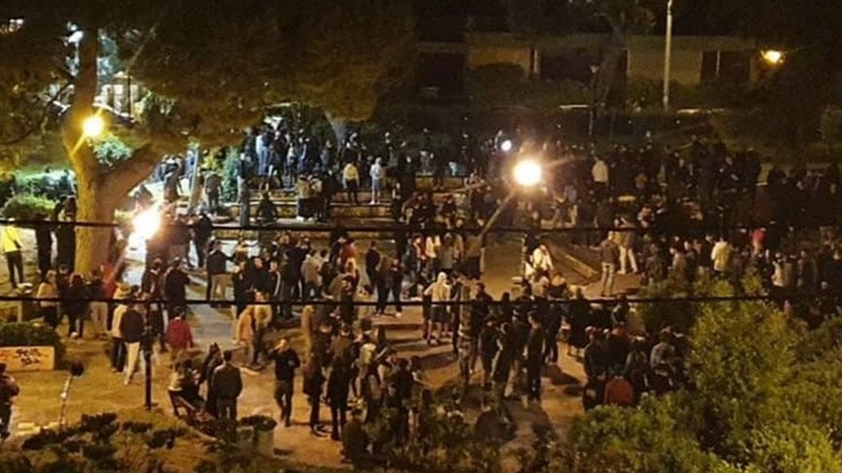 Καταγγελία Δημάρχου Αγίας Παρασκευής: «Ηλεκτρονικό το κάλεσμα στο party, ήταν από άλλες περιοχές» (vids)