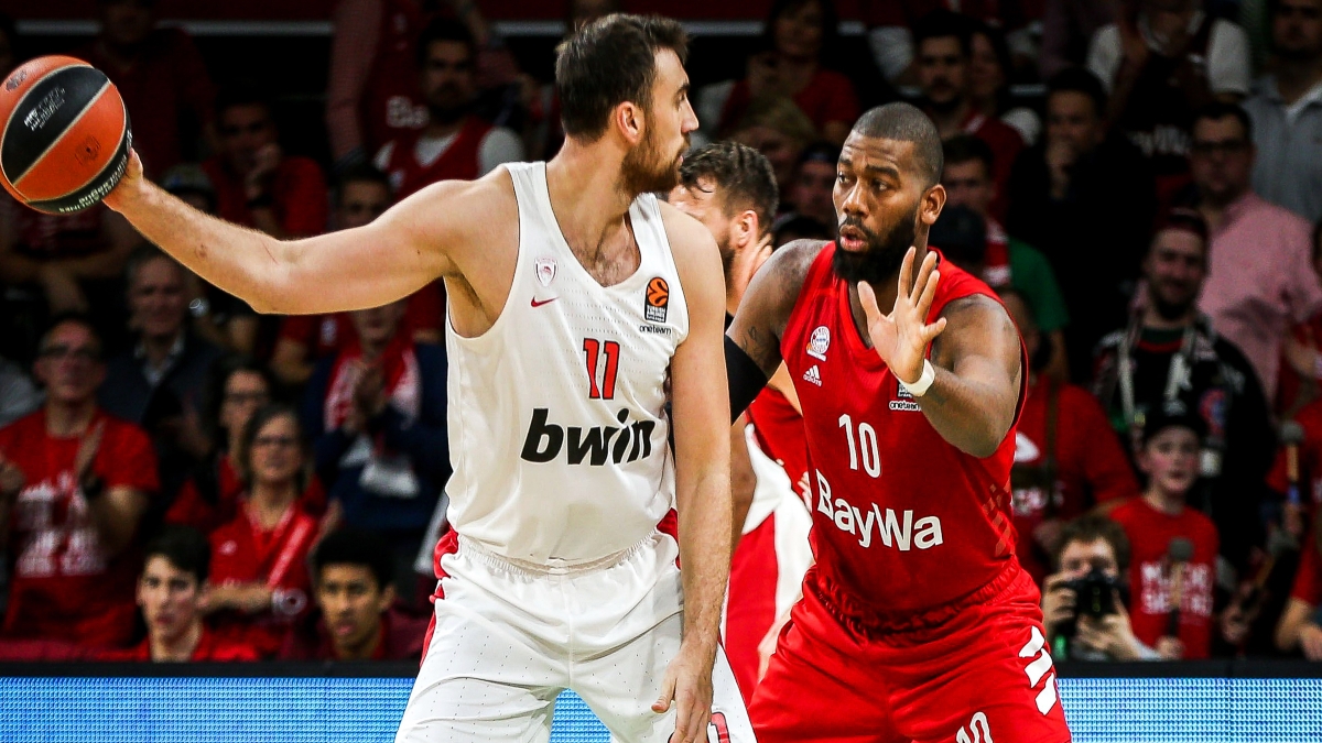 Μονρό: Συνεχίζει στην Χίμκι (pic & vid)