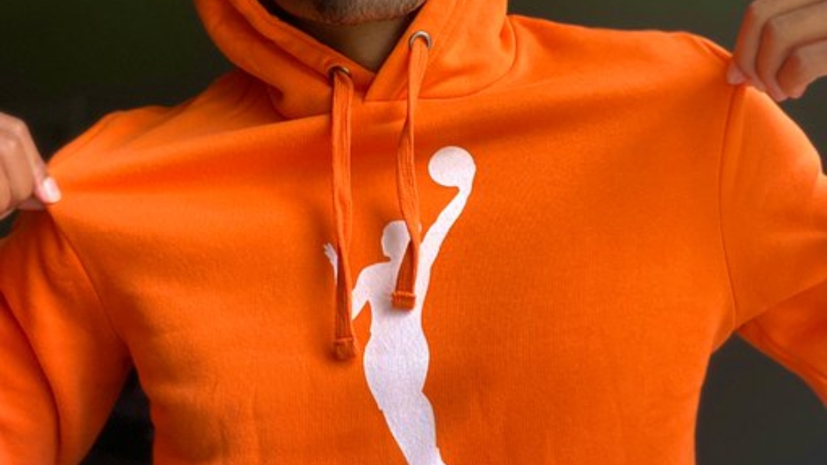 Οι παίκτες του ΝΒΑ φόρεσαν μπλούζες με το σήμα του WNBA (pics)