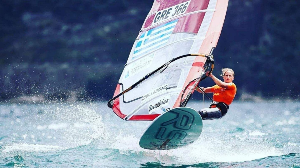 Κατερίνα Δίβαρη: Ένα κορίτσι που έμαθε να δαμάζει τα κύματα!