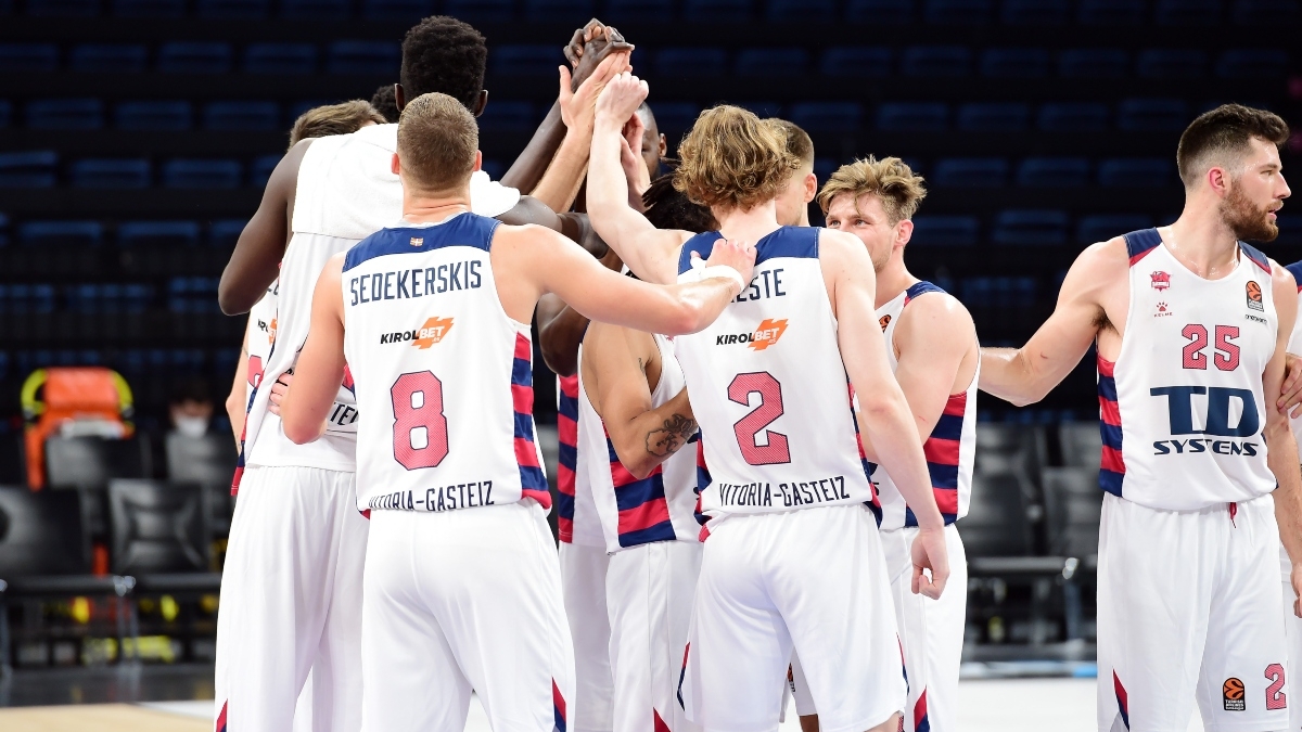 Μπασκόνια: Θετικό στον κορονοϊό μέλος της ομάδας