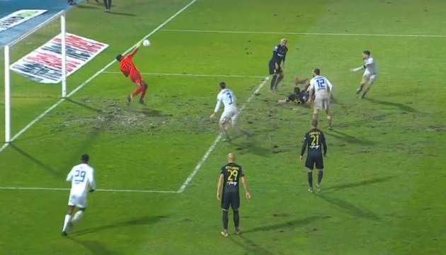 ΠΑΣ Γιάννινα – Άρης: Η απόκρουση του Μπουσέ στο σουτ του Παμλίδη (vid)