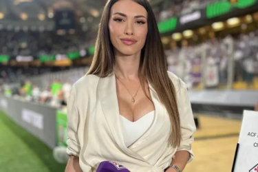 Ροσέλα Πετρίλο: Η ρεπόρτερ της Φιορεντίνα που μαγνήτισε τα βλέμματα στην «OPAP Arena»