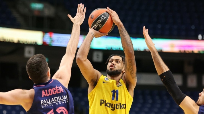 Μακάμπι - Ρεάλ 88-86: Ο Ντόρσεϊ αναπτέρωσε τις ελπίδες της (vid)