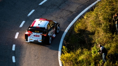 WRC Ράλι Ισπανίας: «Ζέσταμα» με πρωτιά για Οζιέ (vid)