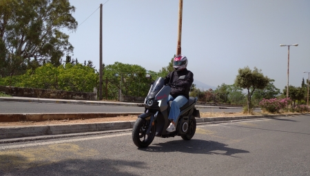 Test Ride: Seat MO eScooter 125 (vid)