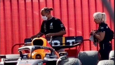 Ακούμπησε ο Χάμιλτον τη Red Bull στο parc-ferme; 