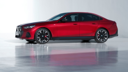 LIVE TV: Η παρουσίαση της ηλεκτρικής BMW i5