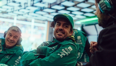 Ο Φερνάντο Αλόνσο κάνει καρτ στις διακοπές του