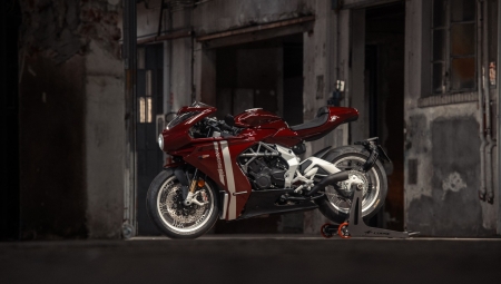 Η MV Agusta τιμάει την πρώτη της μοτοσικλέτα