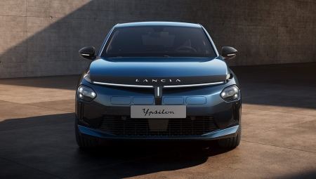 Αυτή είναι η νέα Lancia Ypsilon, με ηλεκτρική αυτονομία 400 χλμ. (vid)