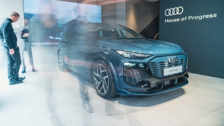 Audi Q6 e-tron: Ηλεκτροκίνηση με τον... πολυτελή τρόπο (vid)