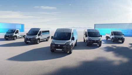 Νέα γκάμα επαγγελματικών Peugeot Business powered