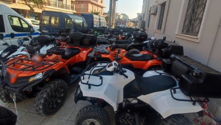 Έφοδος της Τροχαίας στη Ζάκυνθο, ακινητοποιήθηκαν 30 «γουρούνες» (vid)