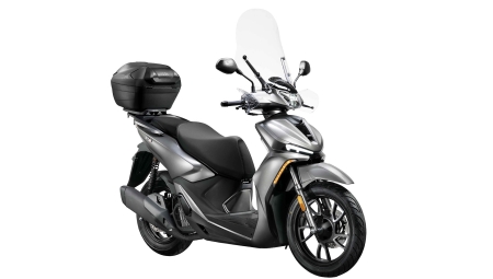 VOGE SR16 ACC: Έμφαση στον εξοπλισμό (vid)