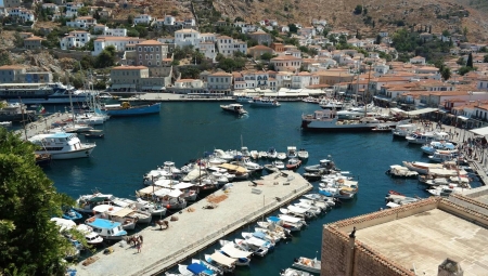 Τι αλλάζει με την κυκλοφορία οχημάτων σε Ύδρα - Σπέτσες