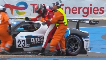 Απίστευτη έκρηξη οργής οδηγού στο Λε Μαν (vid)