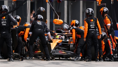 H McLaren πήρε ένα ρεκόρ που κρατούσε η Ferrari από την Αυστραλία (vid)