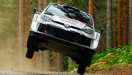 Ο Ροβάνπερα κοντά στην πρώτη του νίκη στο Ράλλυ Φινλανδίας (vid)