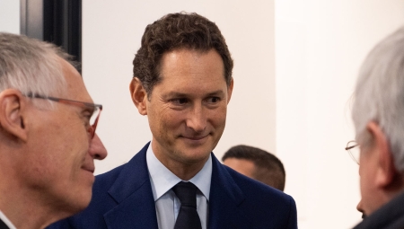 Ο Τζον Έλκαν θα κάνει κοινωνική εργασία για να κλείσει υπόθεση φοροδιαφυγής