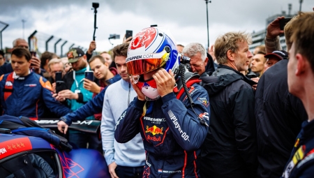 LIVE TV: Ο τετράωρος αγώνας του Φερστάπεν στο Νίρμπουργκρινγκ με Ferrari