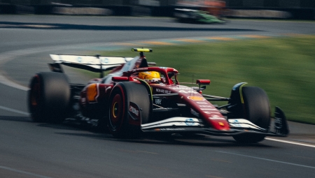 Ο Χάμιλτον έθεσε νέο ρεκόρ στην F1 ξεπερνώντας τον Σουμάχερ