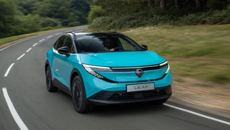 To Nissan Leaf αναδείχθηκε compact Αυτοκίνητο της Χρονιάς