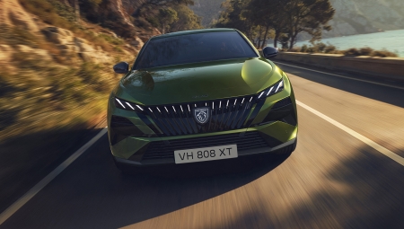 Αυτό είναι το ανανεωμένο Peugeot 408