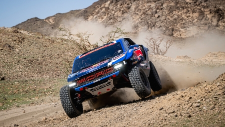 Η Ford κέρδισε τη Stage 5 του Ράλλυ Ντακάρ - Στην κορυφή παραμένουν Λάτεγκαν και Toyota