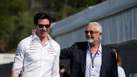 Ο Βολφ έχει βάλει στο μάτι τις μετοχές της Alpine που θέλει και ο Χόρνερ