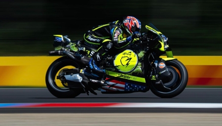 Παρθενική pole για Ογκούρα στο MotoGP με νέο ρεκόρ πίστας στο GP Τσεχίας