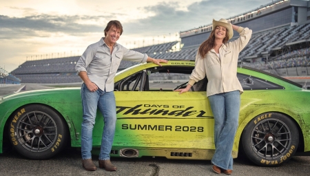 Ο Τομ Κρουζ επιστρέφει για το Days of Thunder 2 - Δίπλα του η Αν Χάθαγουεϊ