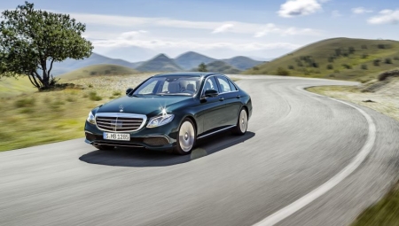 H Daimler μπαίνει στην πρίζα