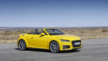 To Audi TT «κλείνει» τα 20 και γιορτάζει με ένα facelift (pics)