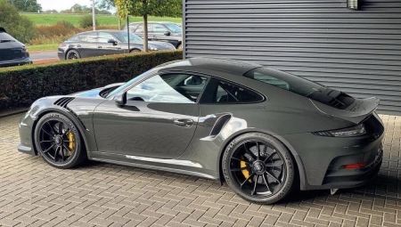 Nέα…τρέλα η αφαίρεση των σπόιλερ από τις Porsche