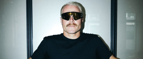 O Μπότας ποζάρει με το πρώτο μονοθέσιο της Cadillac (vid)