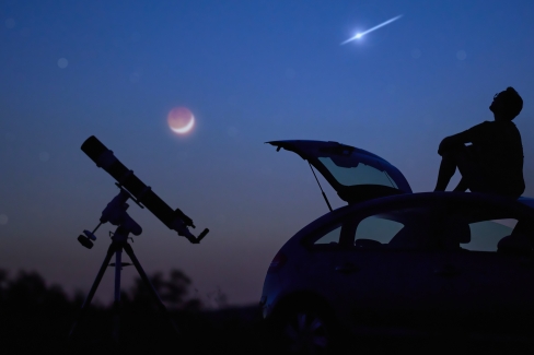 Ένα παιδί μετράει τ’ άστρα (vid)