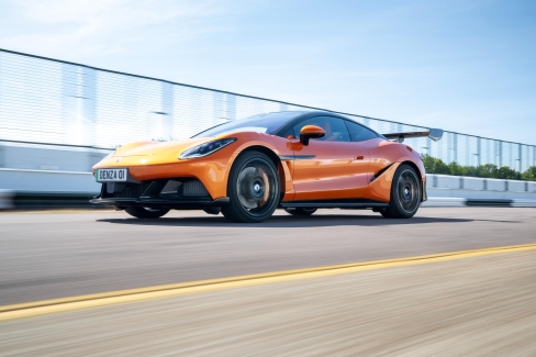 DENZA Z: Το ηλεκτρικό supercar των 1.604 ίππων που φορτίζει σε 9 λεπτά «ισοπεδωσε» το Goodwood