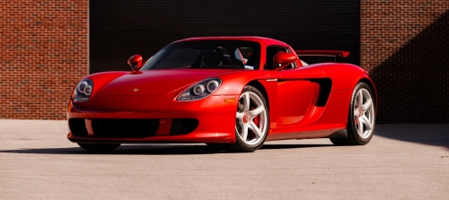 Ιεροσυλία ή έργο τέχνης; Η Porsche Carrera GT που βάφτηκε στο κόκκινο της Ferrari