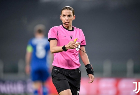Ιστορική στιγμή στη Ligue 1: Για πρώτη φορά τρεις γυναίκες ρέφερι σε αγώνα πρώτης κατηγορίας