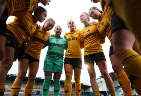 wolves_women
