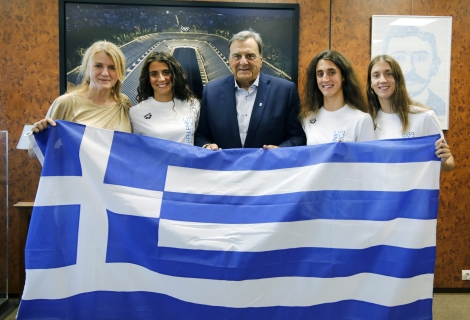 Ο Κούβελος υποδέχθηκε της αδερφές Αλεξανδρή: «Μας κάνατε υπερήφανους»