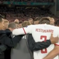 Αγκαλιασμένοι οι Δανοί παρακολουθούσαν live το Βέλγιο - Φινλανδία! (vid)