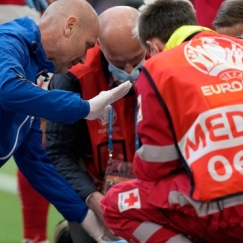 Από παίκτες του Μπάντμιντον, σωτήρες του Ερικσεν: Γνωρίστε την ζωή των αδερφών Μπόεζεν (pics & vid)